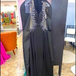 Size 6/8 prom dress- worn once